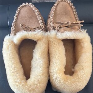 New L.L. Bean Women's Wicked Good Moccasins Slippers Size 10 Women’s